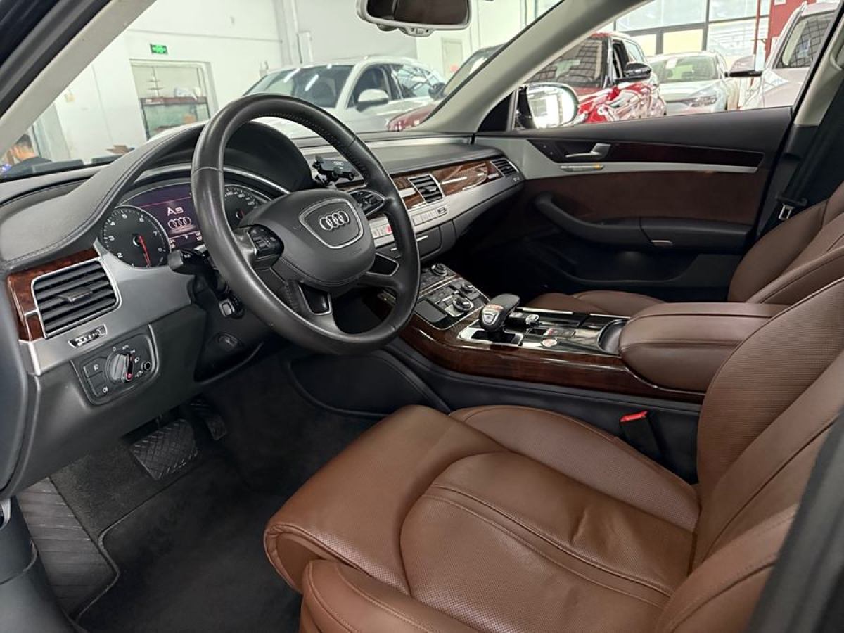 奧迪 奧迪A8  2012款 A8L 45 TFSI quattro豪華型圖片