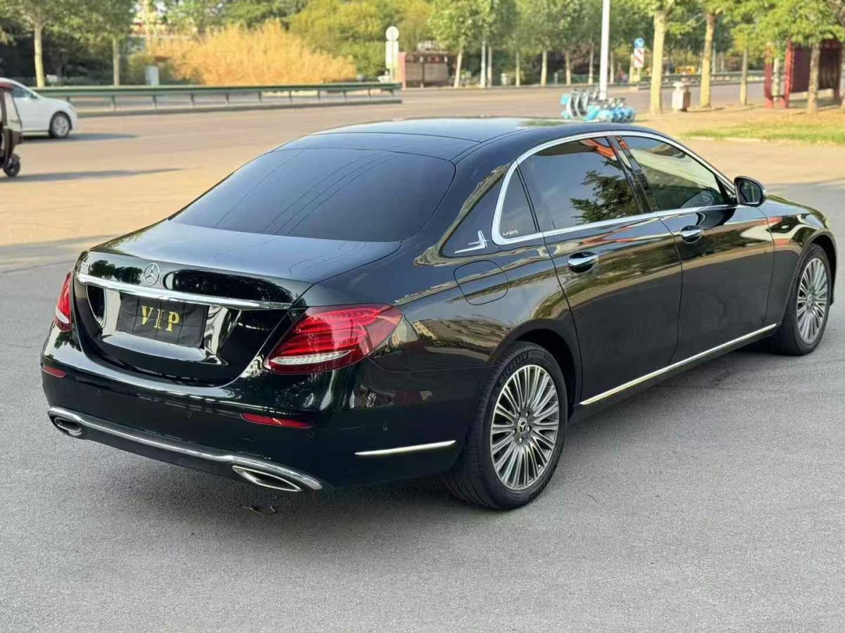 奔馳 奔馳E級(jí)  2019款 E 350 L 運(yùn)動(dòng)型 4MATIC圖片