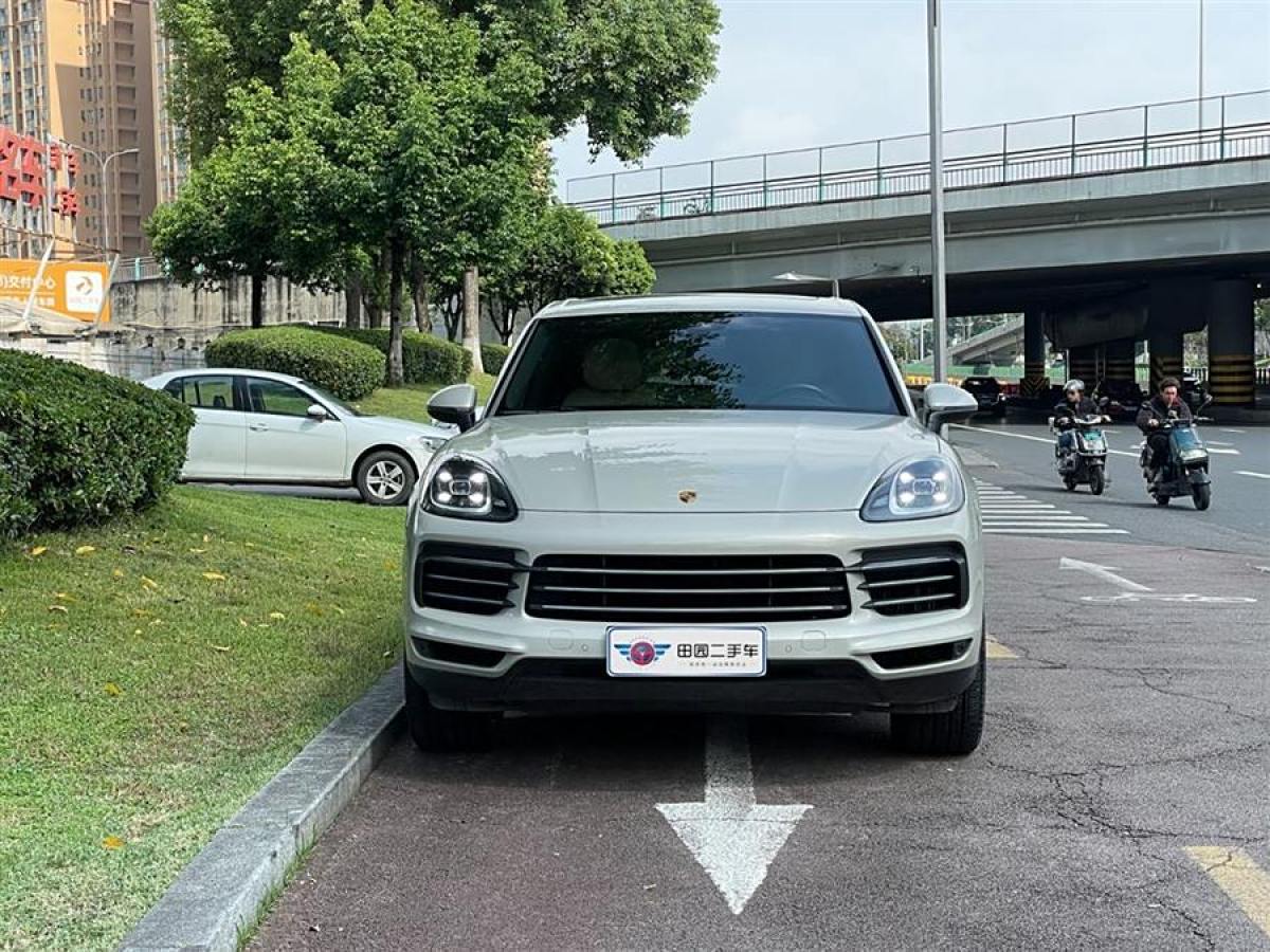 2021年9月保时捷 Cayenne新能源  2021款 Cayenne E-Hybrid 2.0T