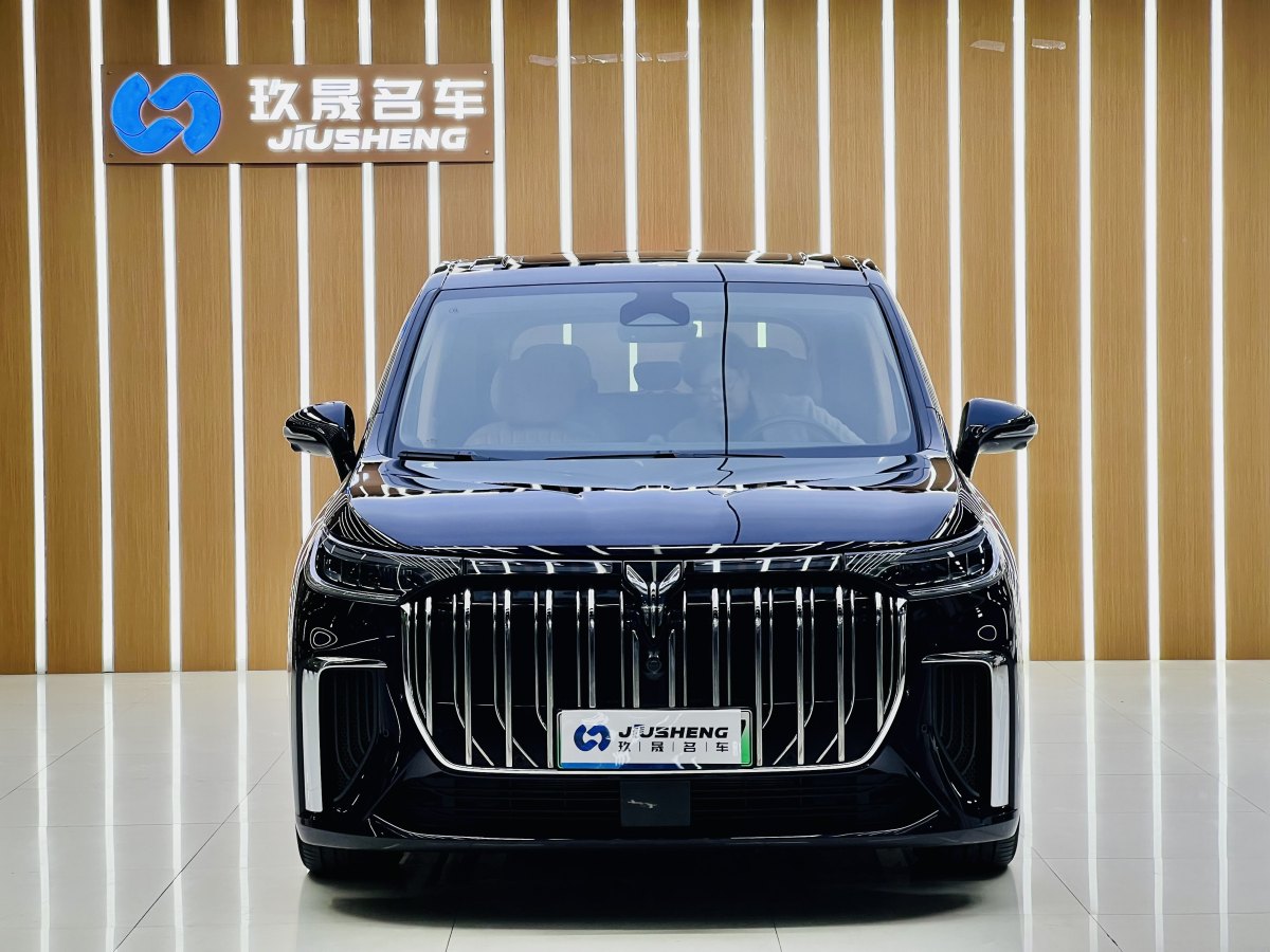 2023年10月嵐圖 夢想家  2024款 PHEV 超長續(xù)航旗艦版