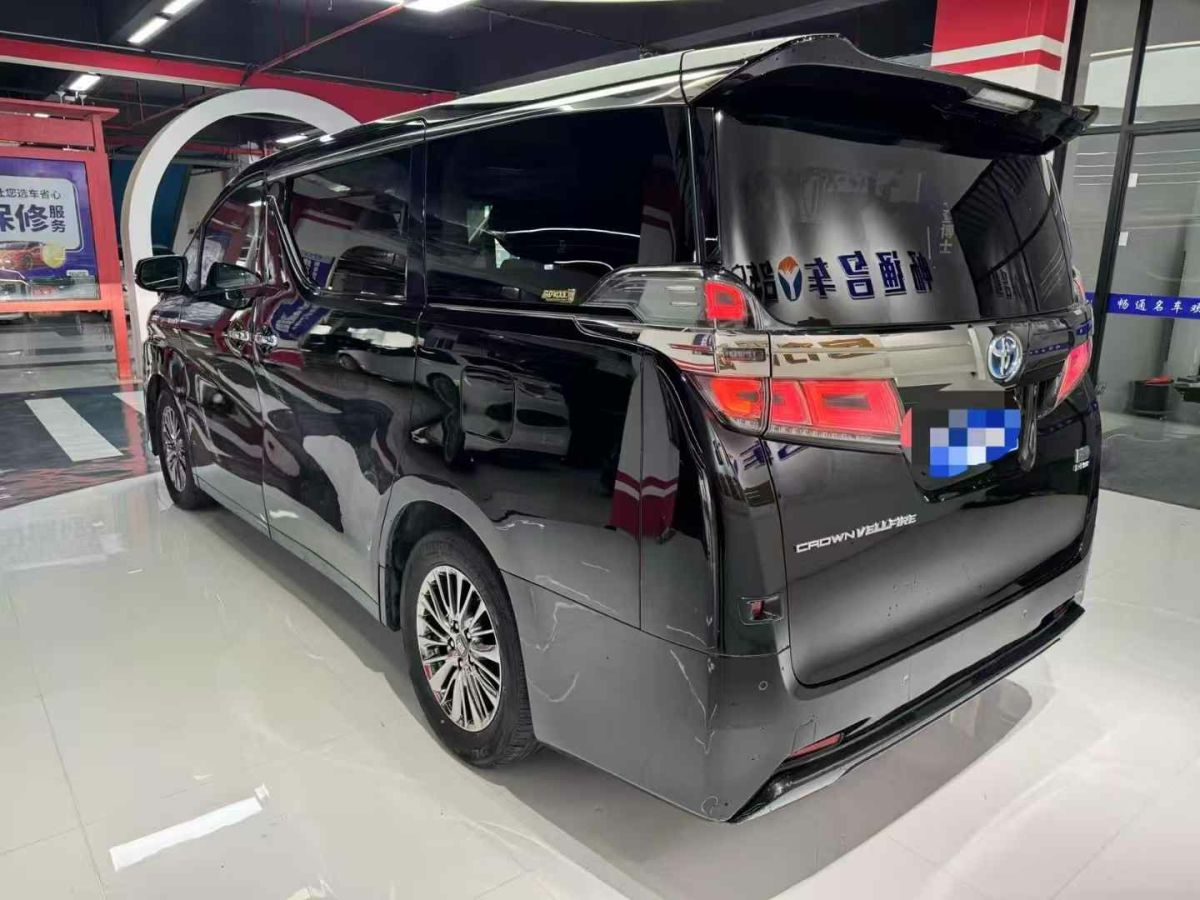 豐田 威爾法  2021款 皇冠 雙擎 2.5L HV豪華版圖片