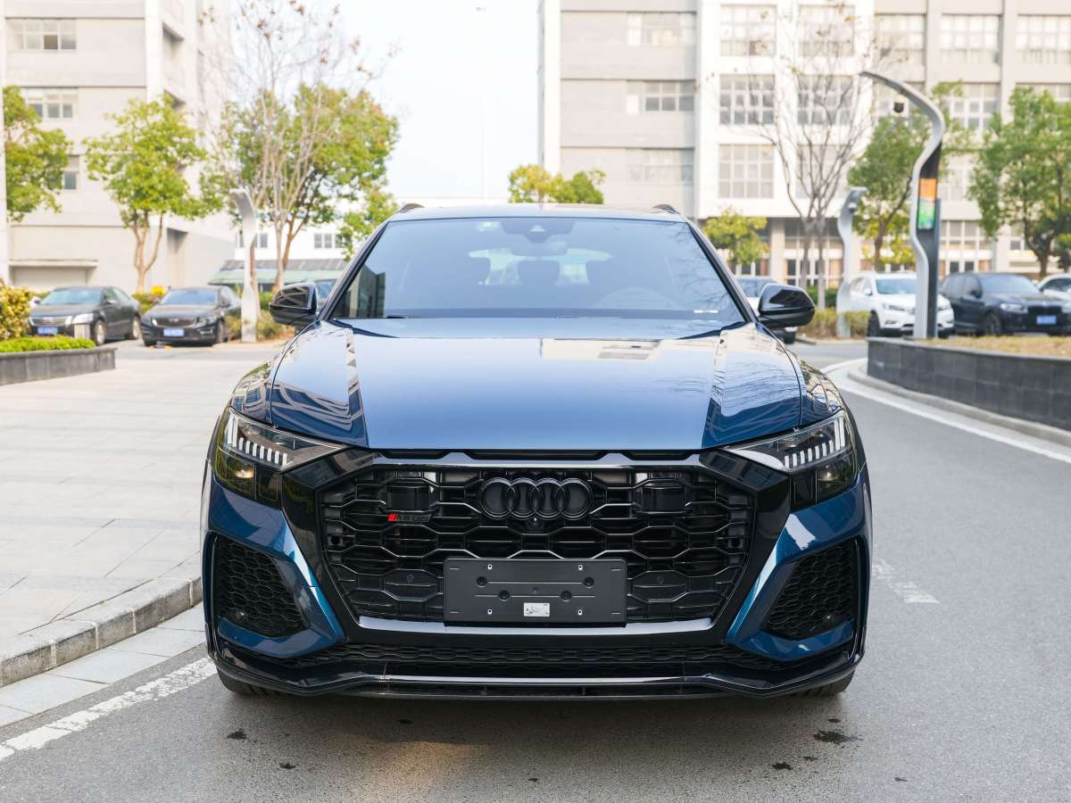 奧迪 Sport 奧迪RS Q8  2021款 RS Q8 4.0T 尊享版圖片