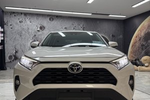 RAV4 豐田 榮放 2.0L CVT兩驅(qū)風(fēng)尚版