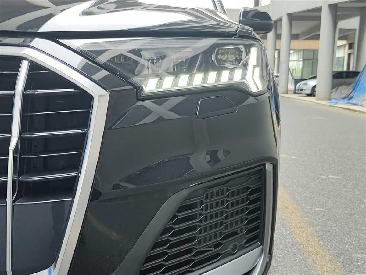 奧迪 奧迪Q7  2023款 55 TFSI quattro S line運動型圖片