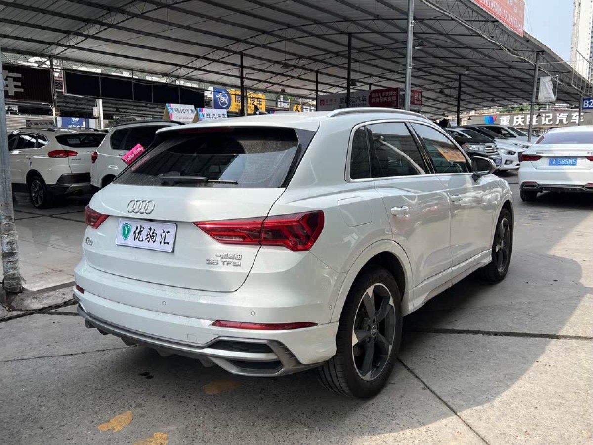 奧迪 奧迪Q3  2019款  35 TFSI 時(shí)尚動(dòng)感型圖片