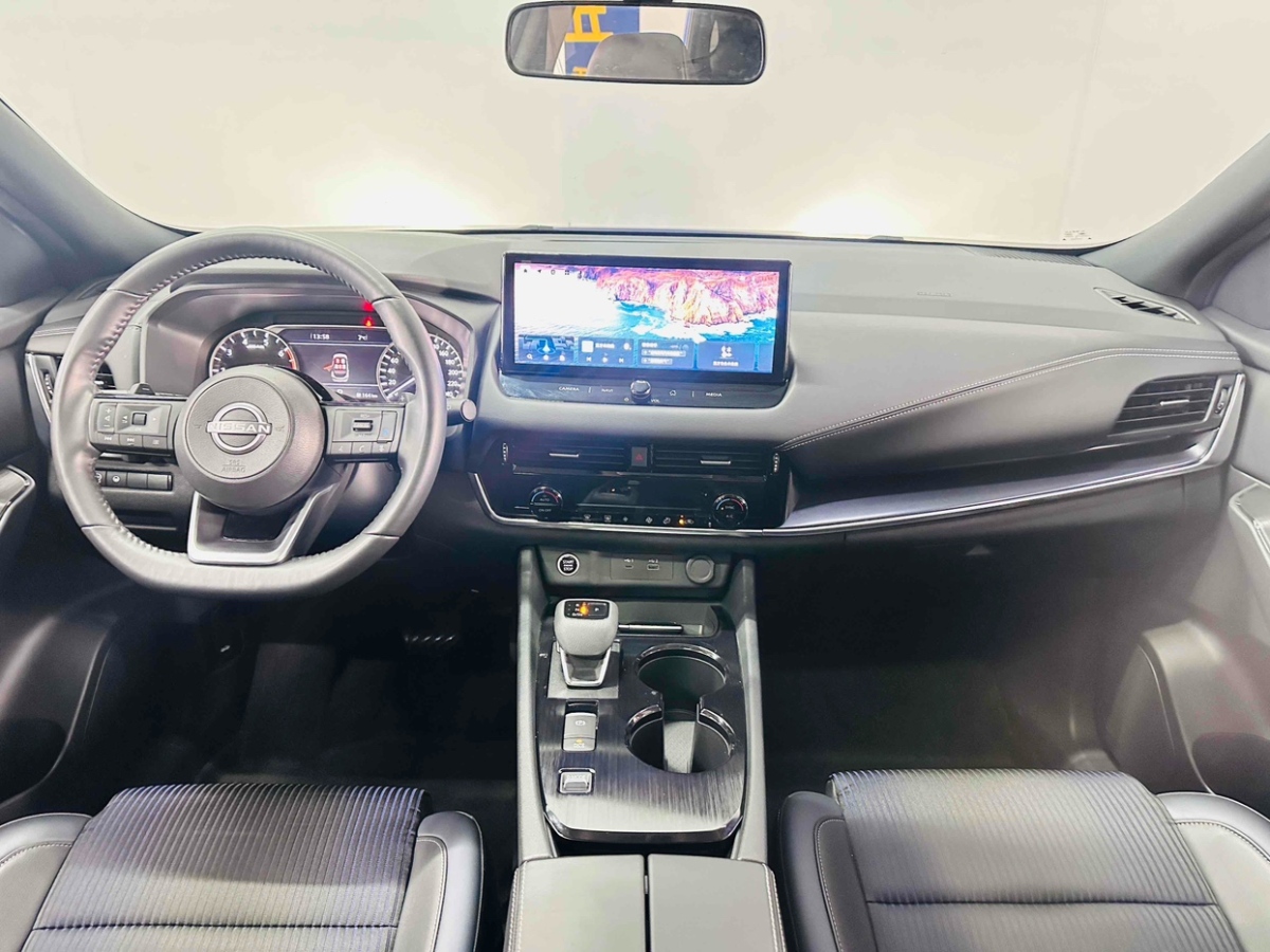 日產(chǎn) 逍客  2023款 1.3T CVT豪華版圖片