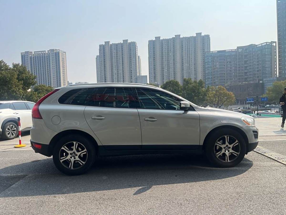 沃爾沃 XC60  2013款 T5 舒適版圖片