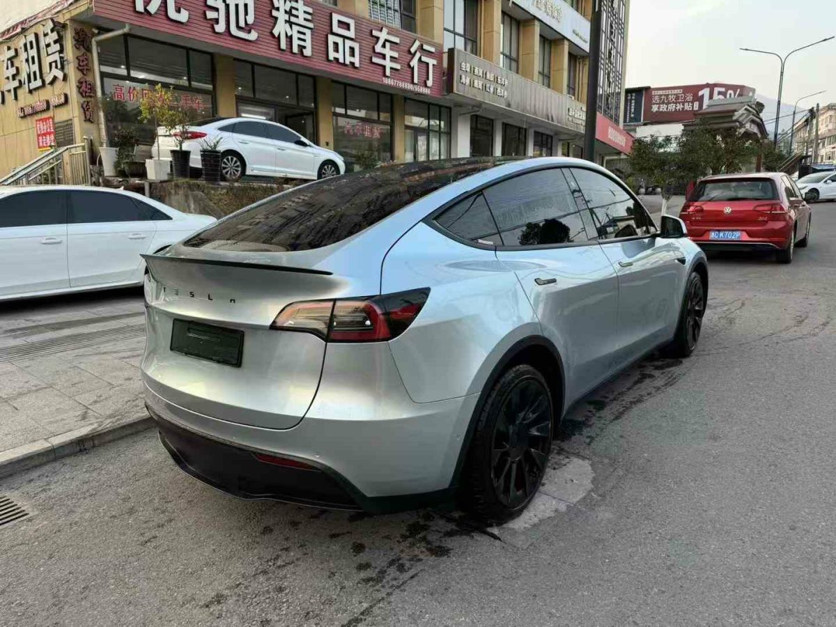 特斯拉 Model S  2023款 三電機(jī)全輪驅(qū)動(dòng) Plaid版圖片