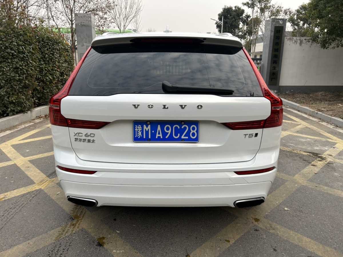 沃爾沃 XC60  2018款 T5 四驅(qū)智逸版圖片