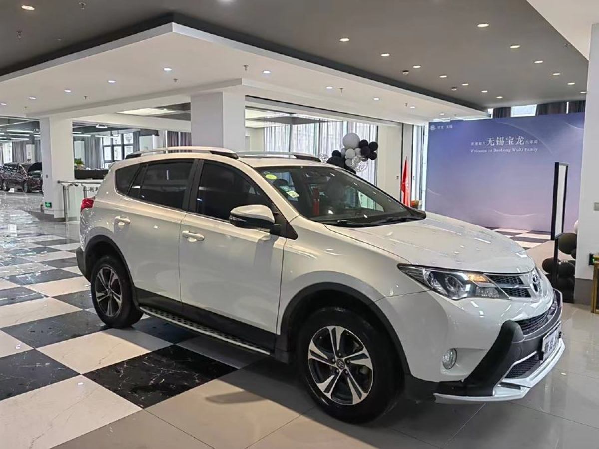 豐田 RAV4榮放  2015款 2.0L CVT兩驅(qū)風(fēng)尚版圖片