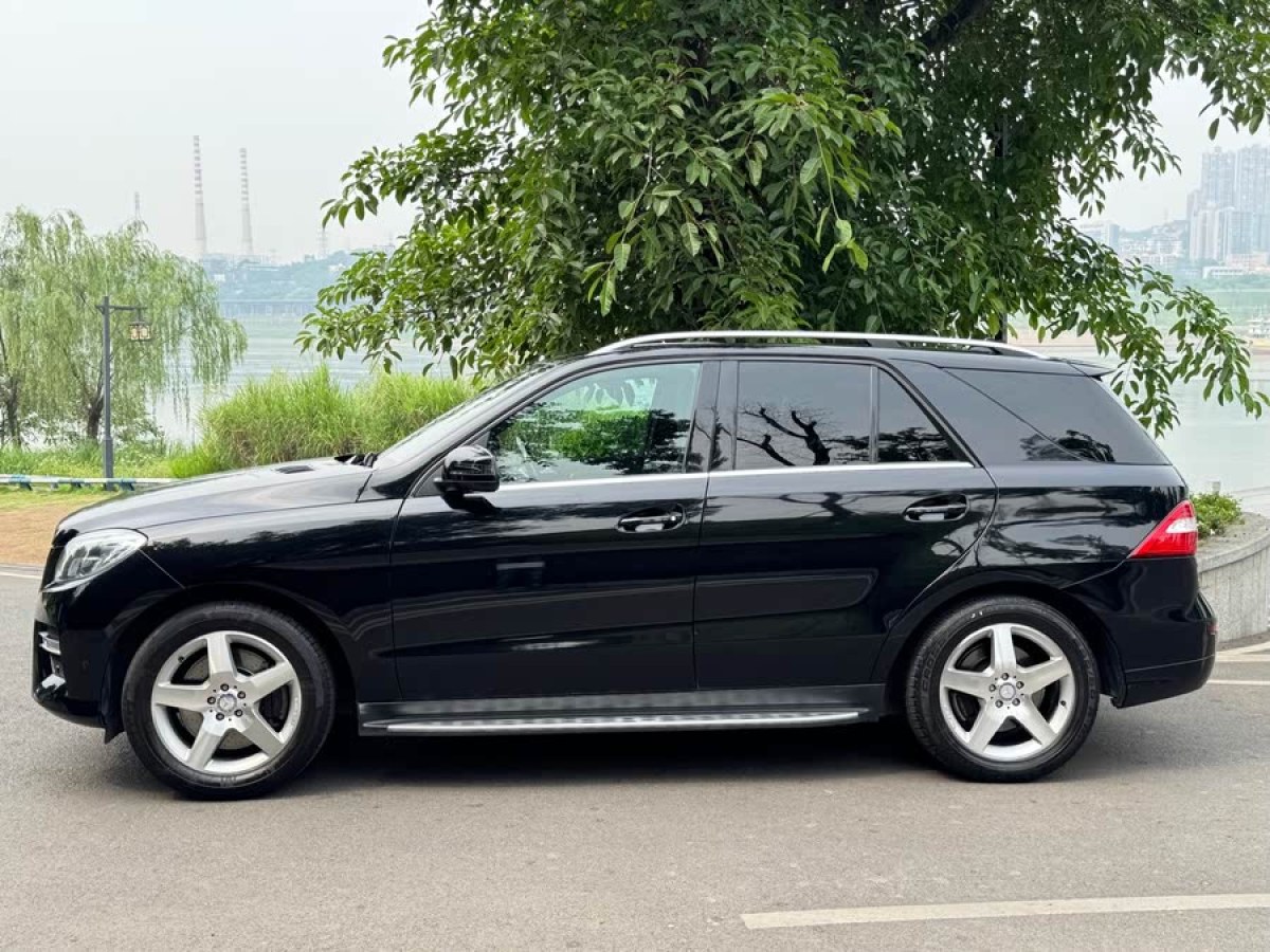 奔馳 奔馳M級  2012款 ML 350 豪華型圖片