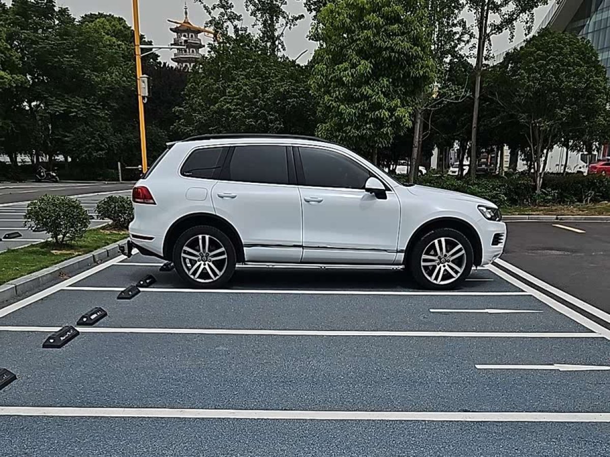 大眾 途銳  2011款 3.0TDI 柴油舒適型圖片