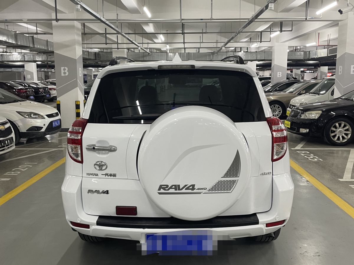 豐田 RAV4榮放  2010款 2.4L 自動(dòng)豪華升級(jí)版圖片