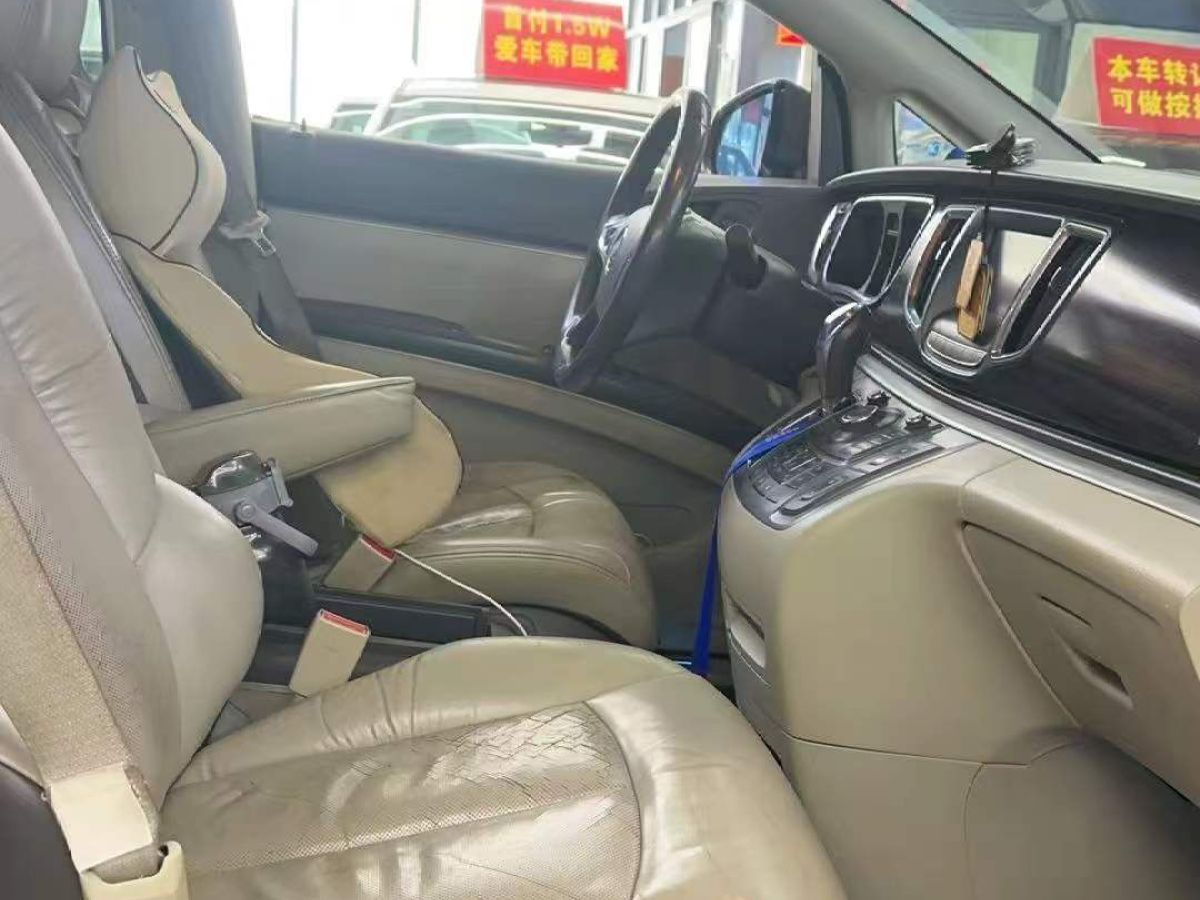 別克 GL8  2011款 2.4L CT舒適版圖片