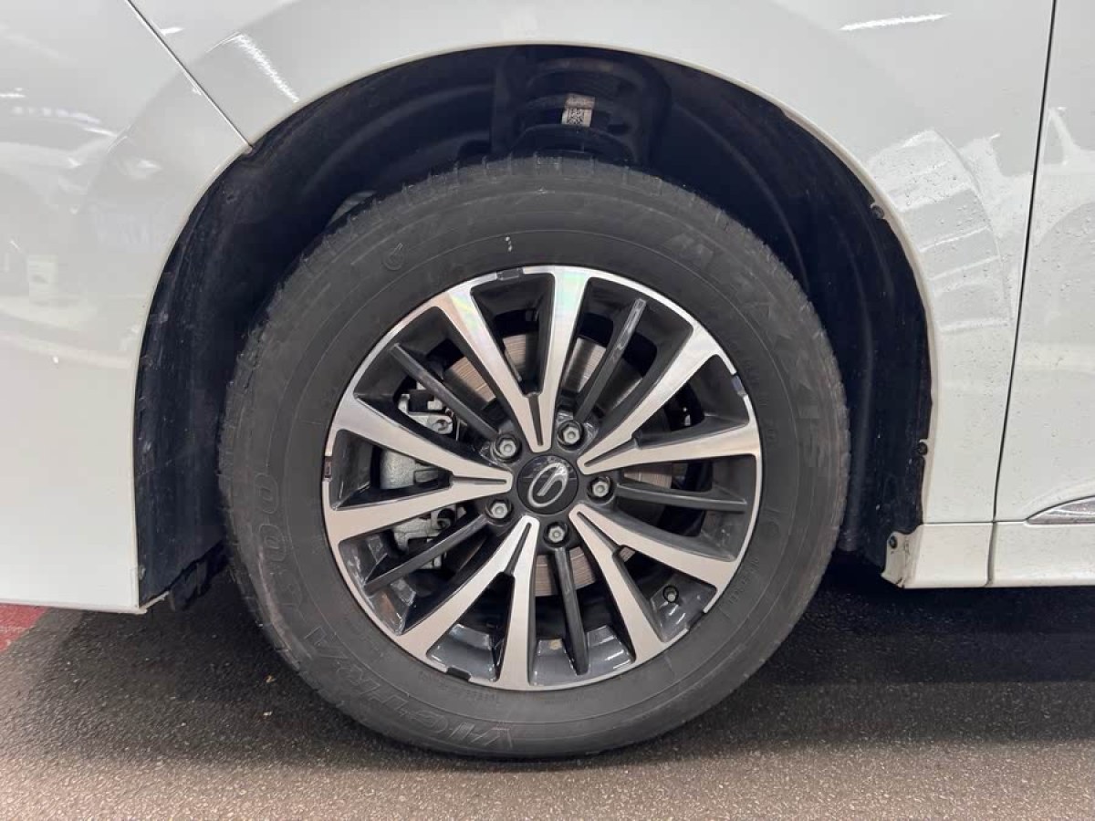 廣汽傳祺 M8  2024款 領秀系列 390T 尊享版圖片