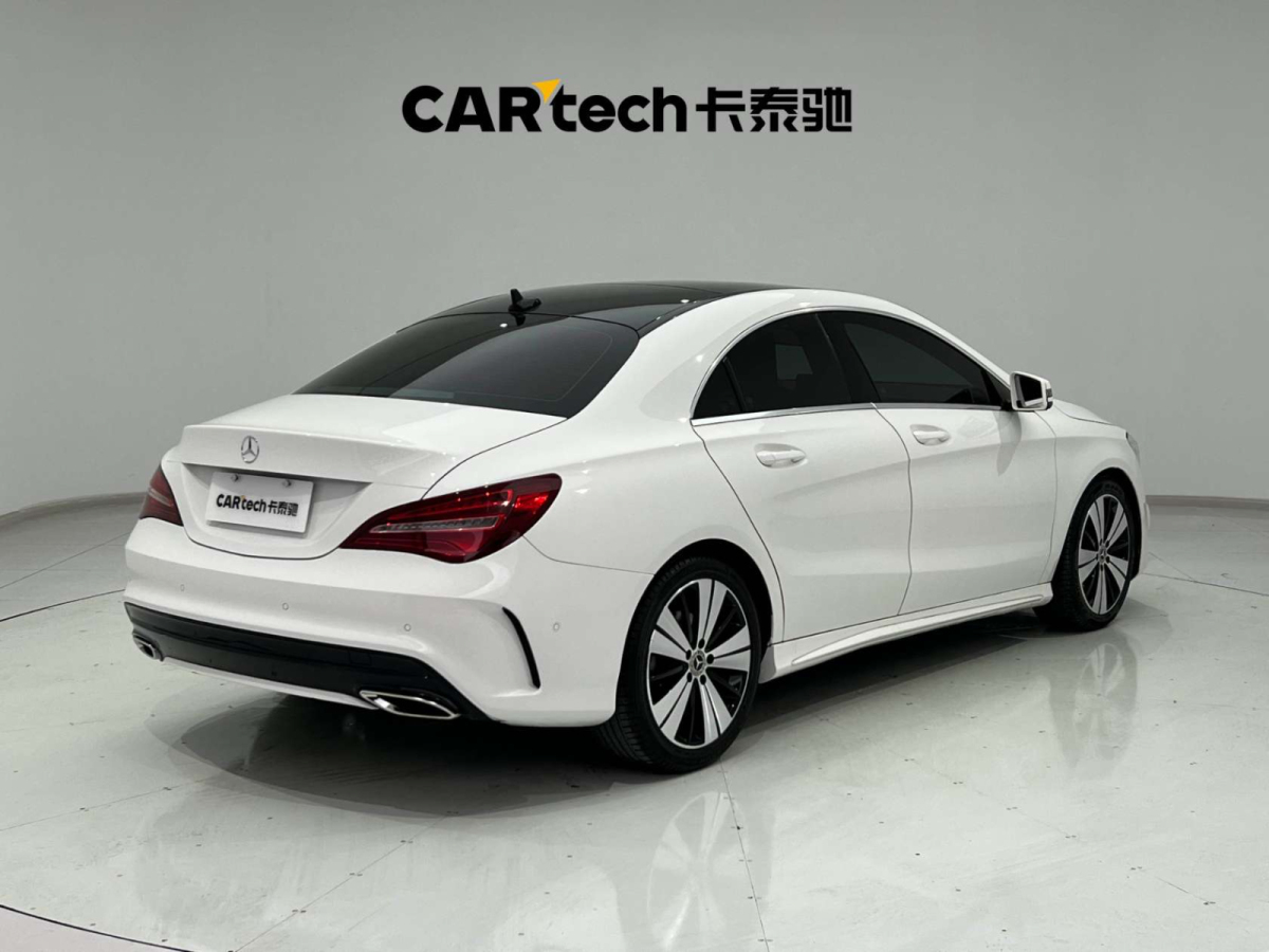 奔馳 奔馳CLA級(jí)  2019款 CLA 200 時(shí)尚型圖片