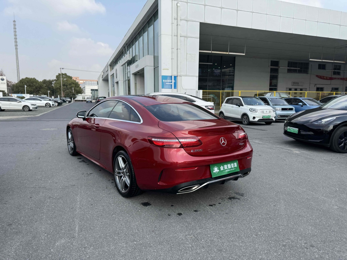 奔馳 奔馳E級  2018款 E 200 4MATIC 轎跑車圖片