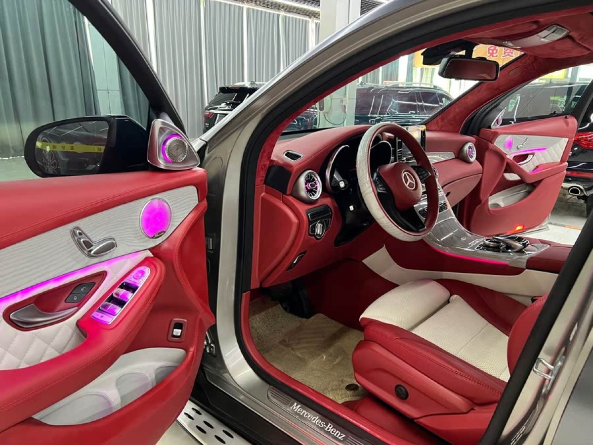 奔馳 奔馳GLC  2023款 改款 GLC 300 4MATIC 轎跑SUV圖片