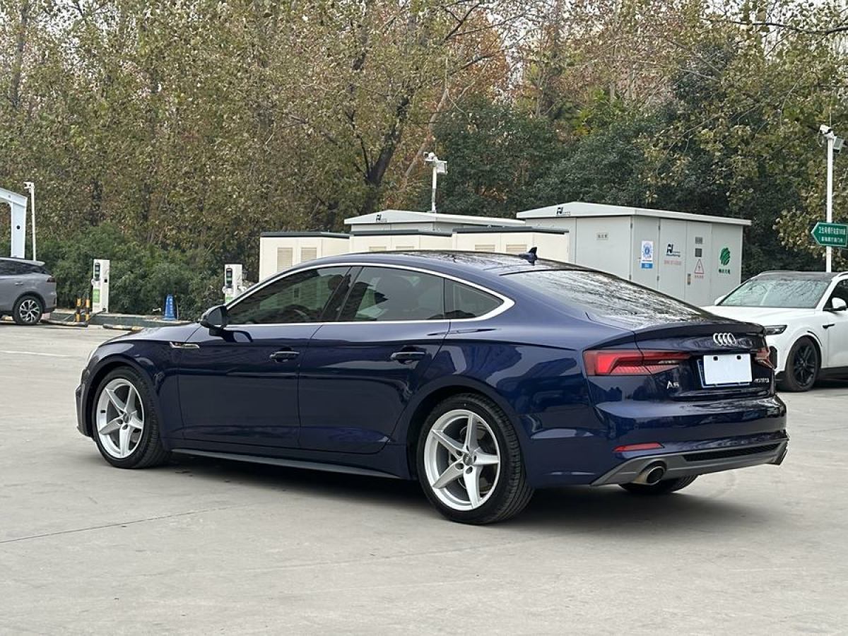 奧迪 奧迪A5  2019款 Sportback 45 TFSI 時(shí)尚型圖片