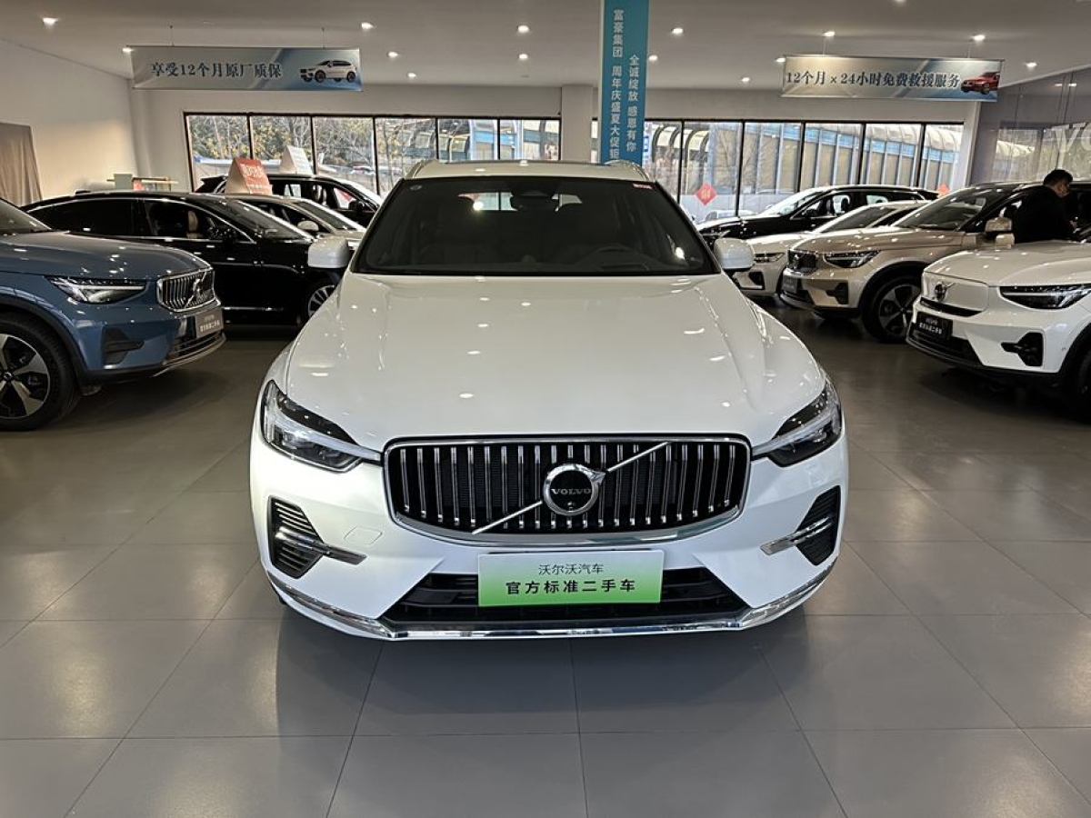 沃爾沃 XC60新能源  2024款 T8 插電混動 長續(xù)航四驅(qū)智雅豪華版圖片