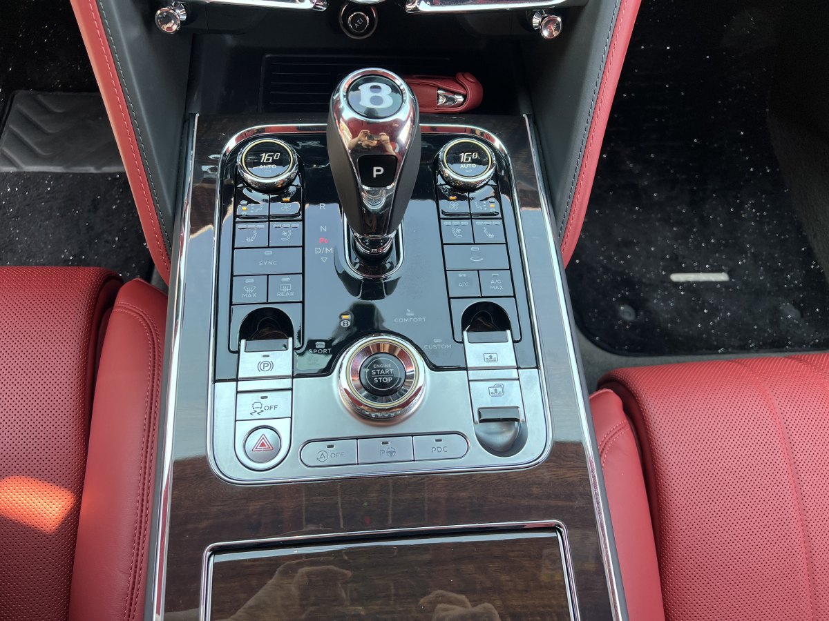 賓利 飛馳  2023款 4.0T V8 雅度版圖片