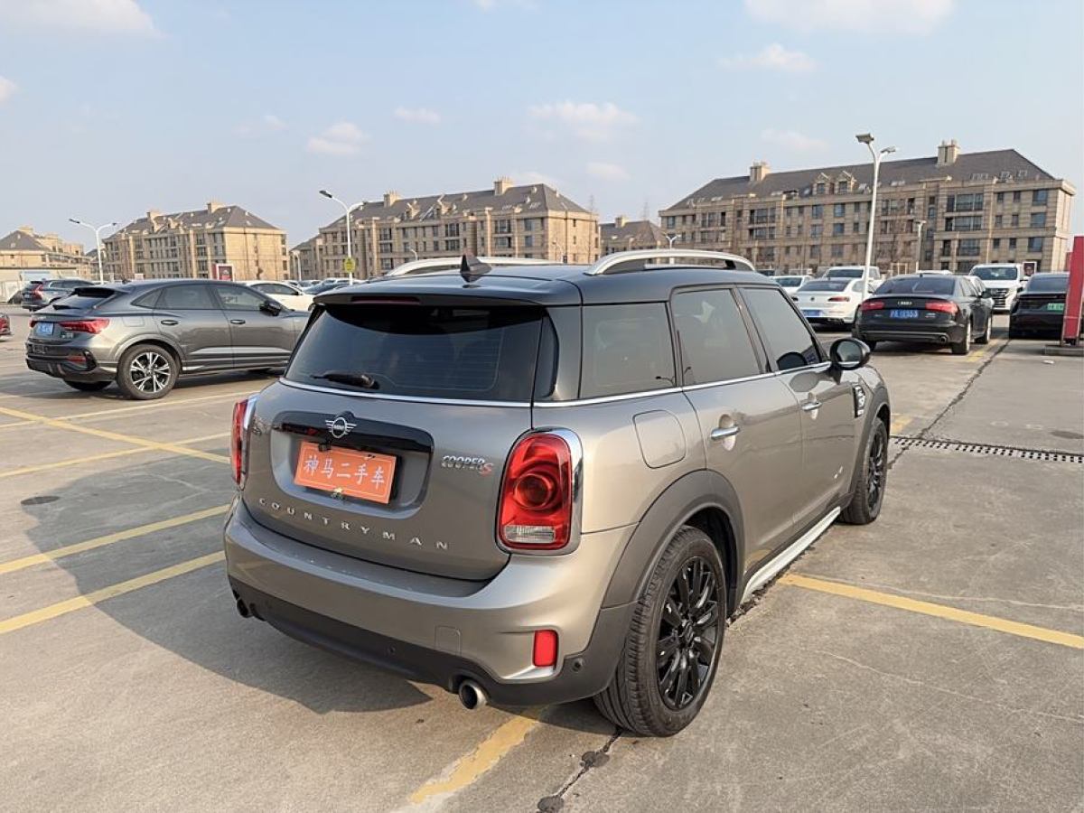 MINI COUNTRYMAN  2019款 2.0T COOPER S ALL4 經(jīng)典派圖片