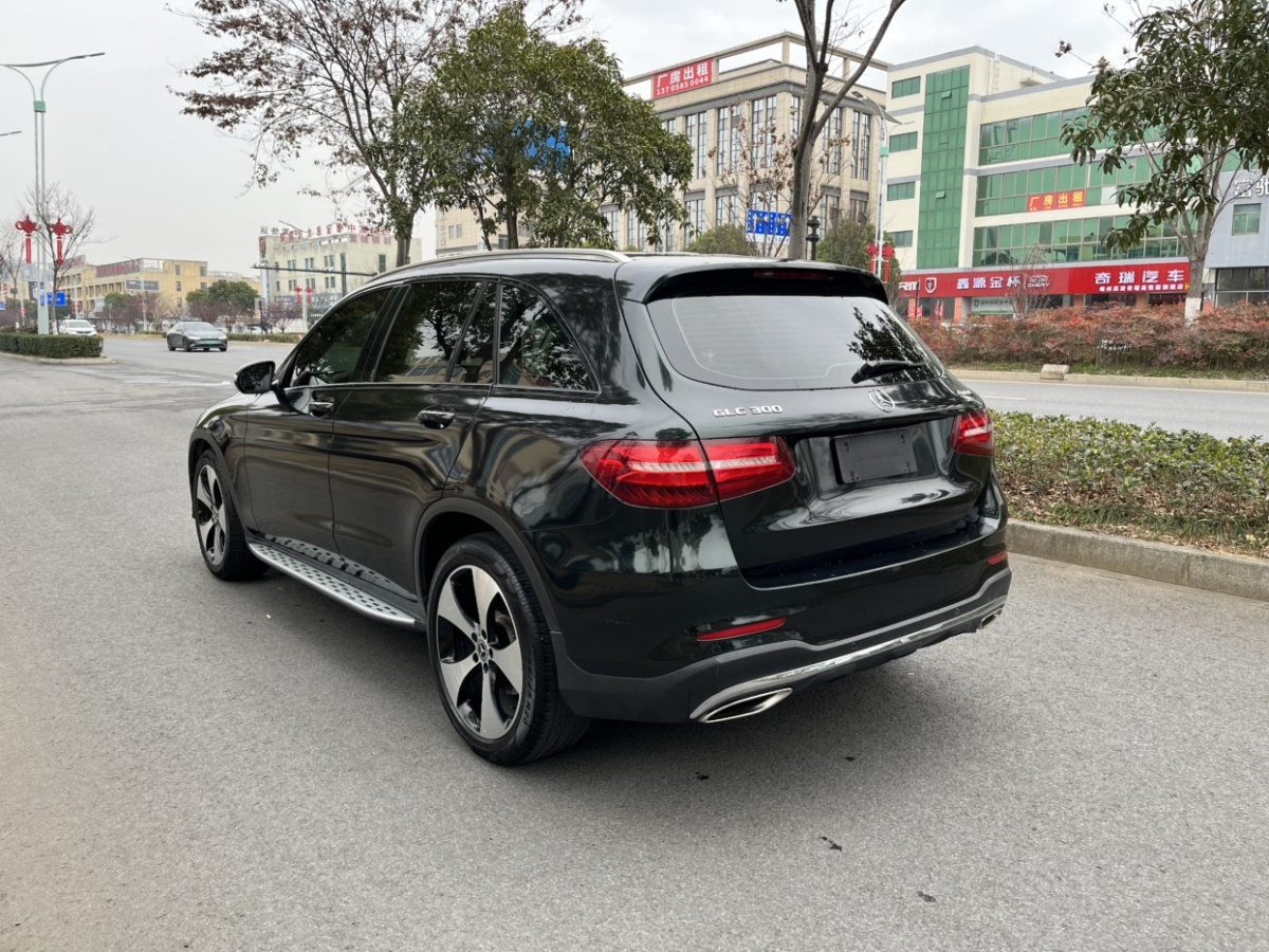 2018年07月奔馳 奔馳GLC  2017款 GLC 300 4MATIC 豪華型