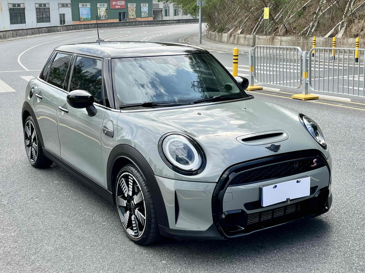 MINI MINI  2022款 2.0T COOPER S 執(zhí)迷特別版圖片