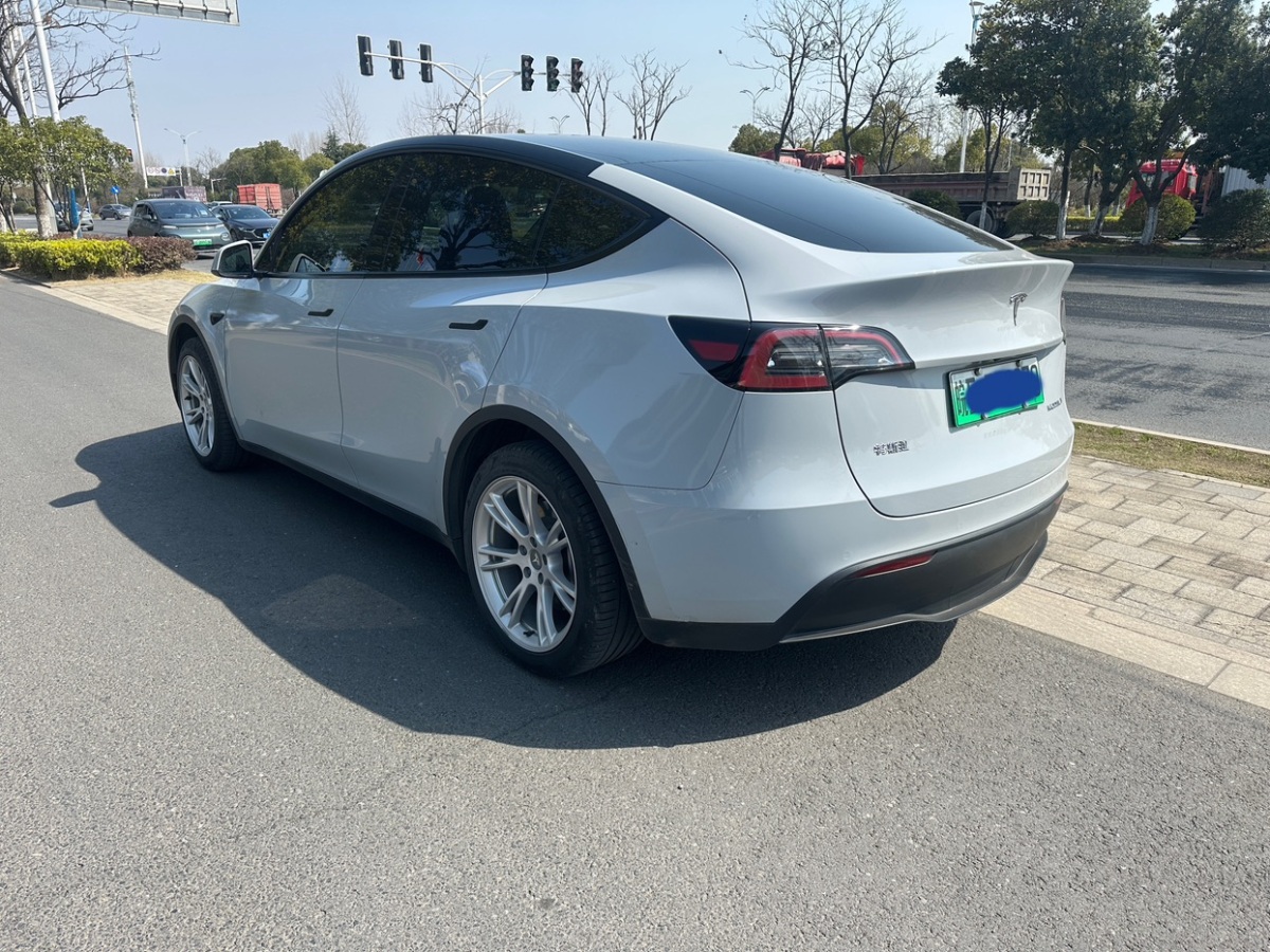 特斯拉 Model Y  2022款 改款 后輪驅(qū)動(dòng)版圖片