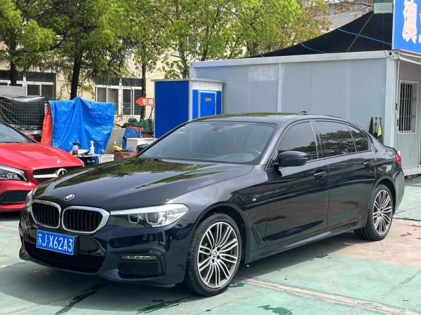 宝马 宝马5系  2019款 530Li 领先型 M运动套装