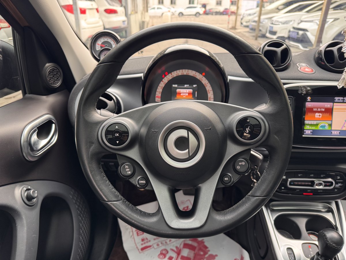 smart forfour  2016款 0.9T 66千瓦先鋒版圖片