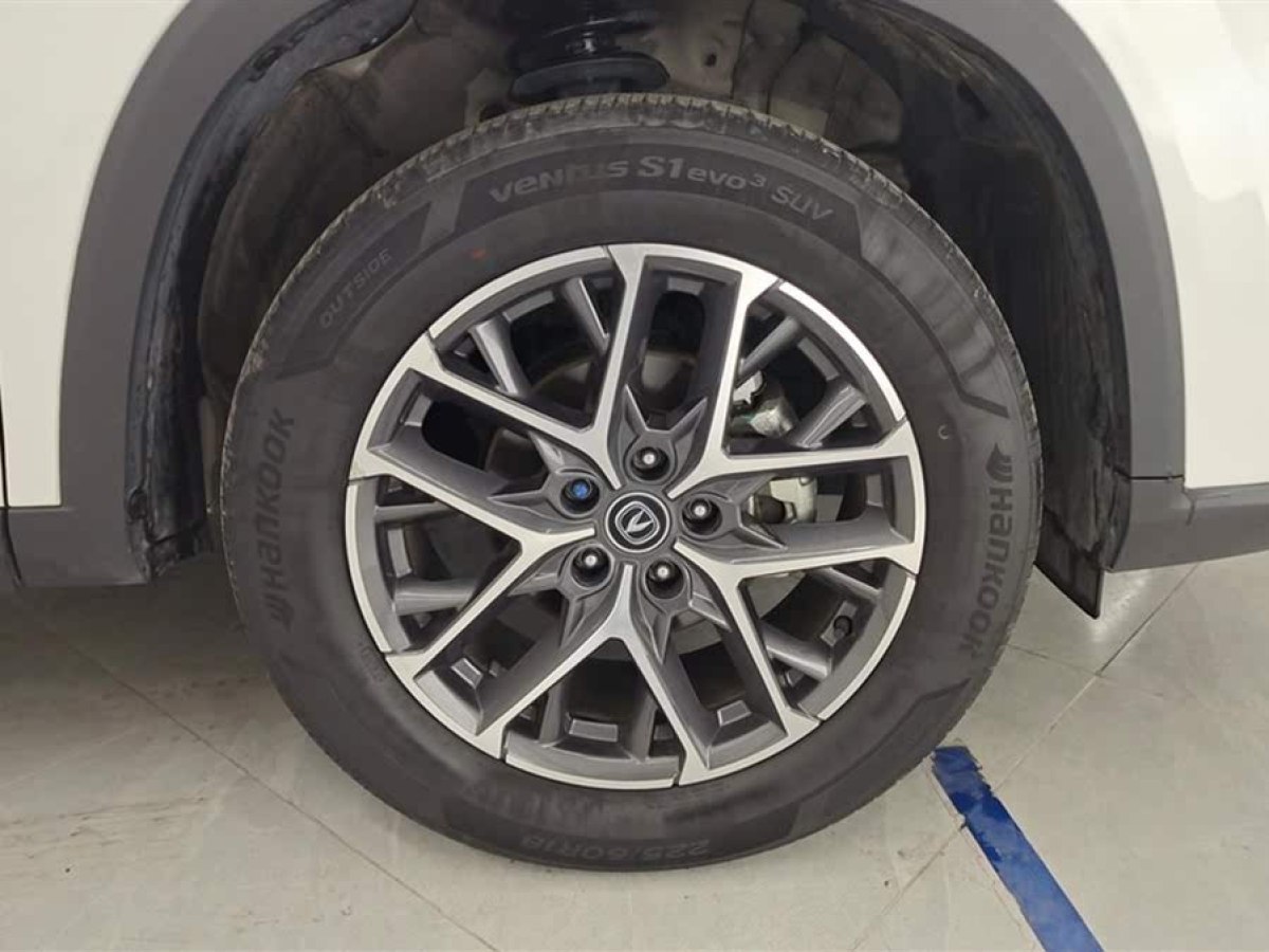 長安 CS75 PLUS  2022款 第二代 1.5T 自動(dòng)尊貴型圖片