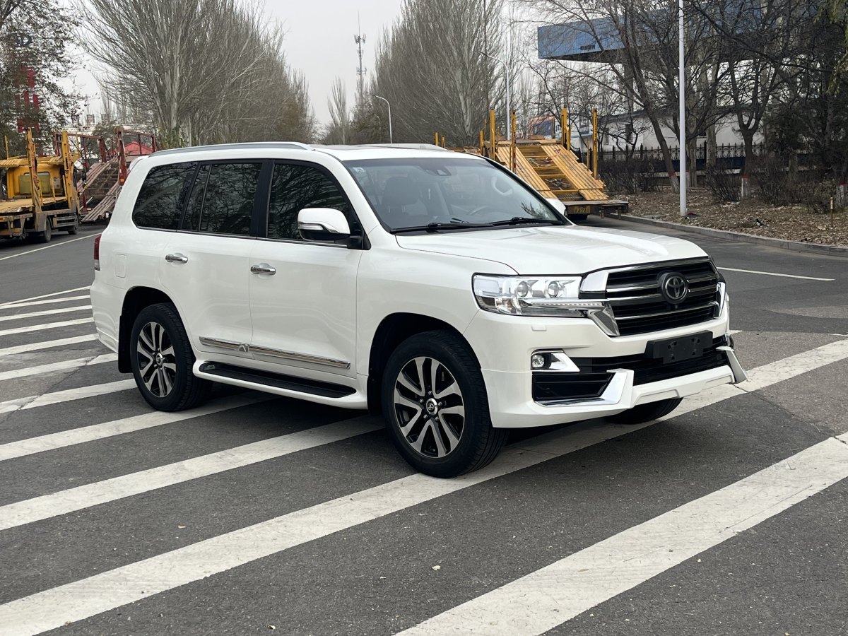 豐田 蘭德酷路澤  2018款 5.7L VX-R 12氣 底升(中東版)圖片