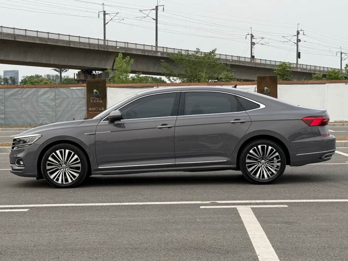 大眾 帕薩特  2019款 330TSI 豪華版 國VI圖片