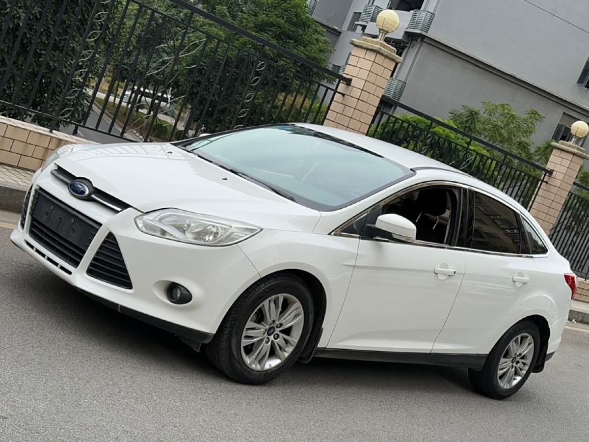 福特 ?？怂? 2012款 三廂 1.6L 自動(dòng)舒適型圖片