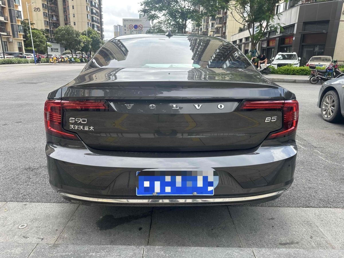 沃爾沃 S90  2021款 B5 智逸豪華版圖片