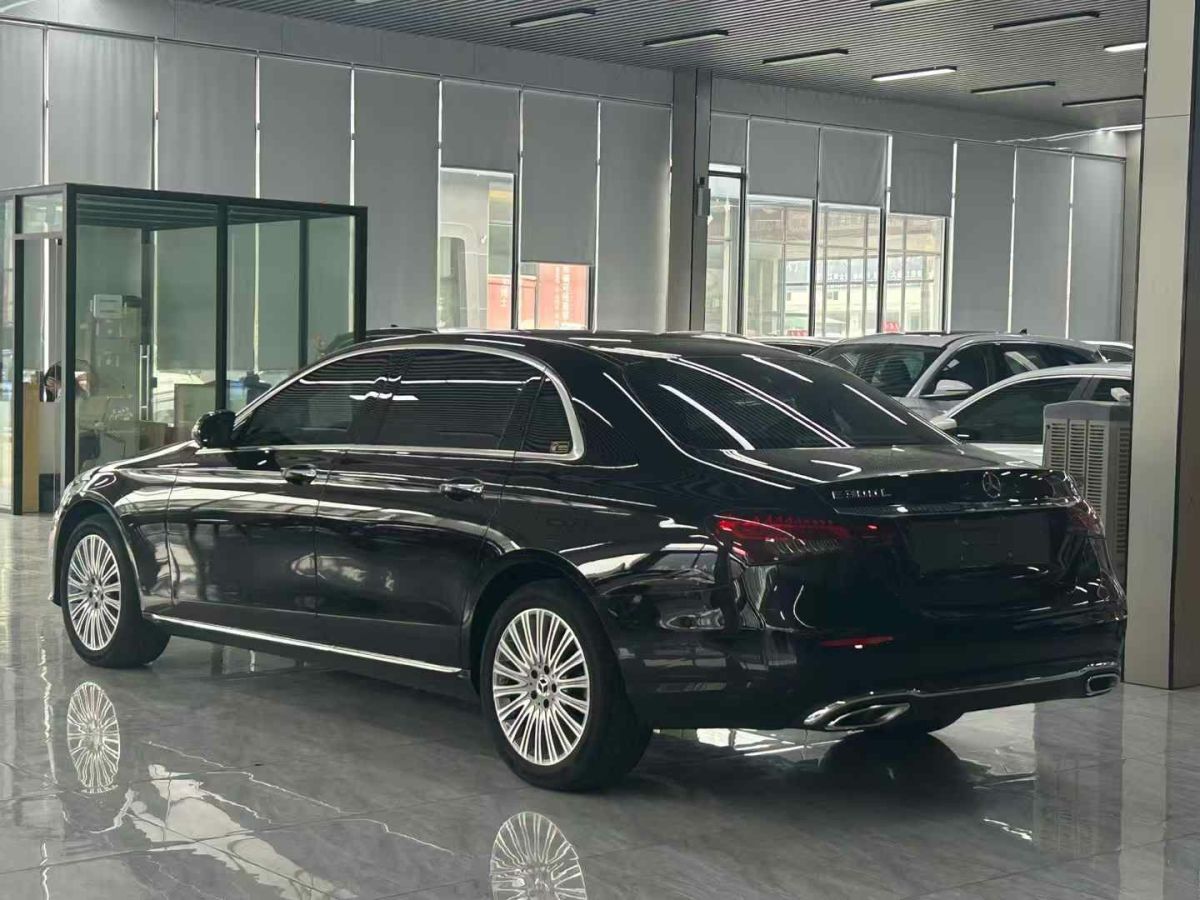 奔馳 奔馳E級  2022款 E 300 L 豪華型圖片