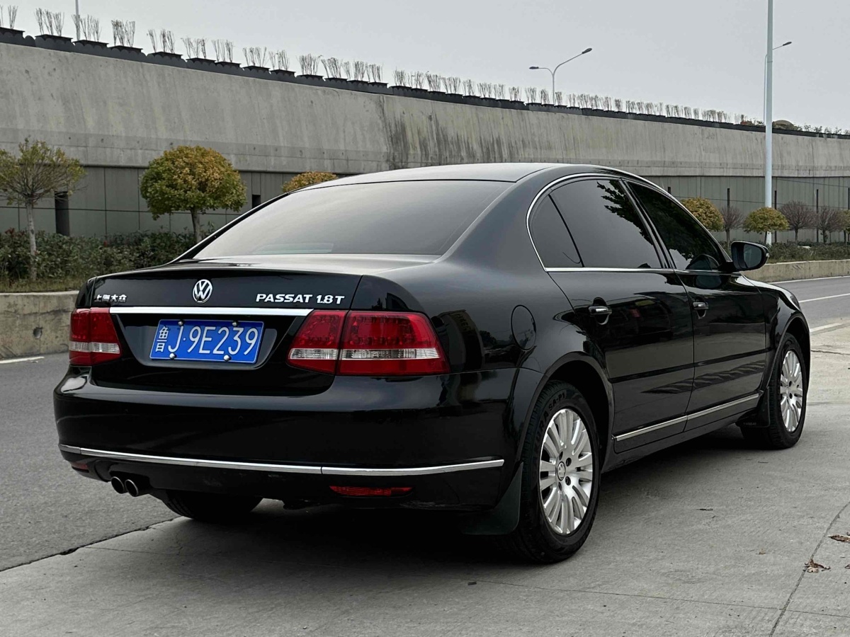 大眾 Passat領(lǐng)馭  2009款 1.8T 自動尊品型圖片