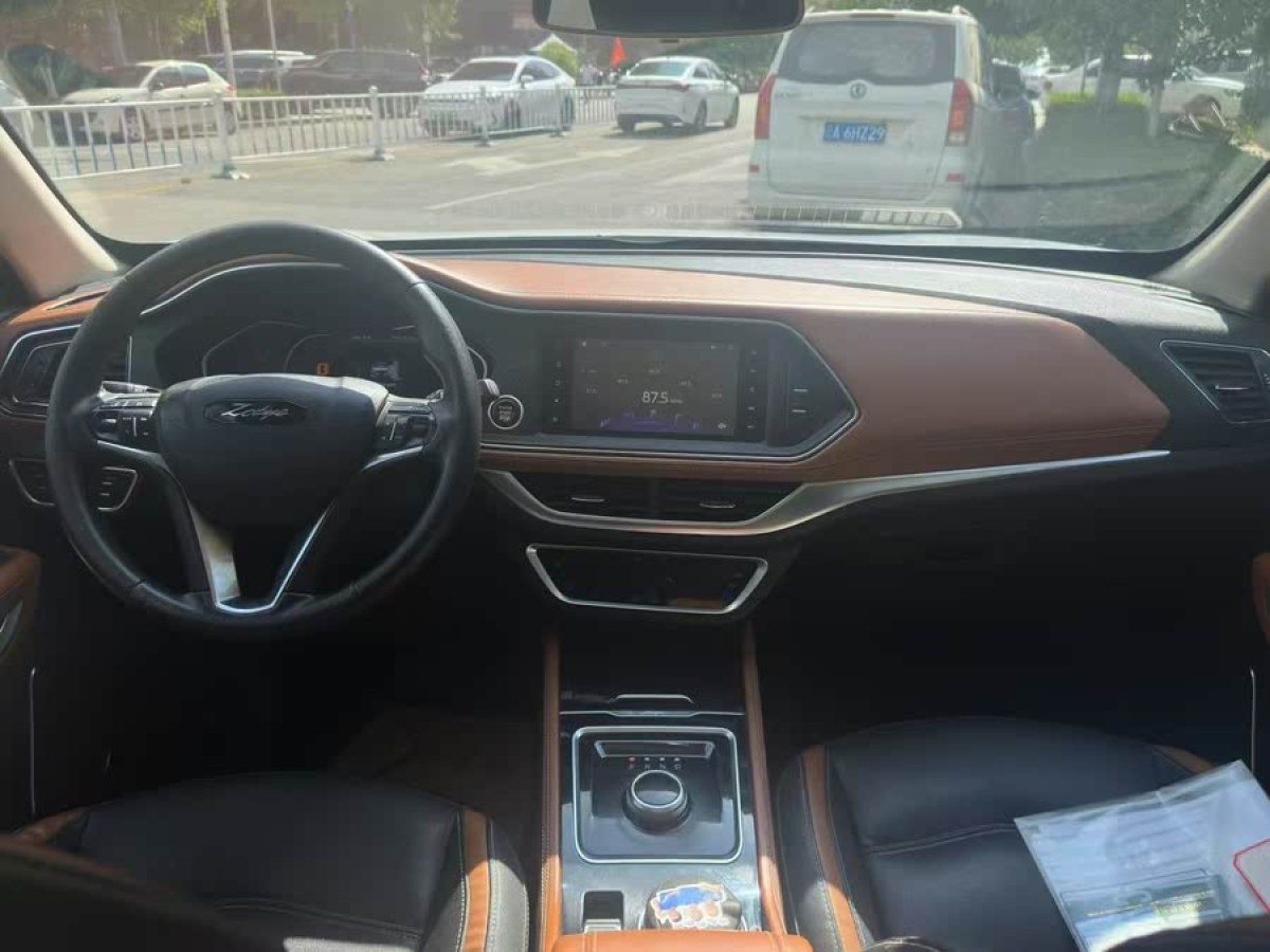眾泰 T300新能源  2018款 EV 旗艦型圖片
