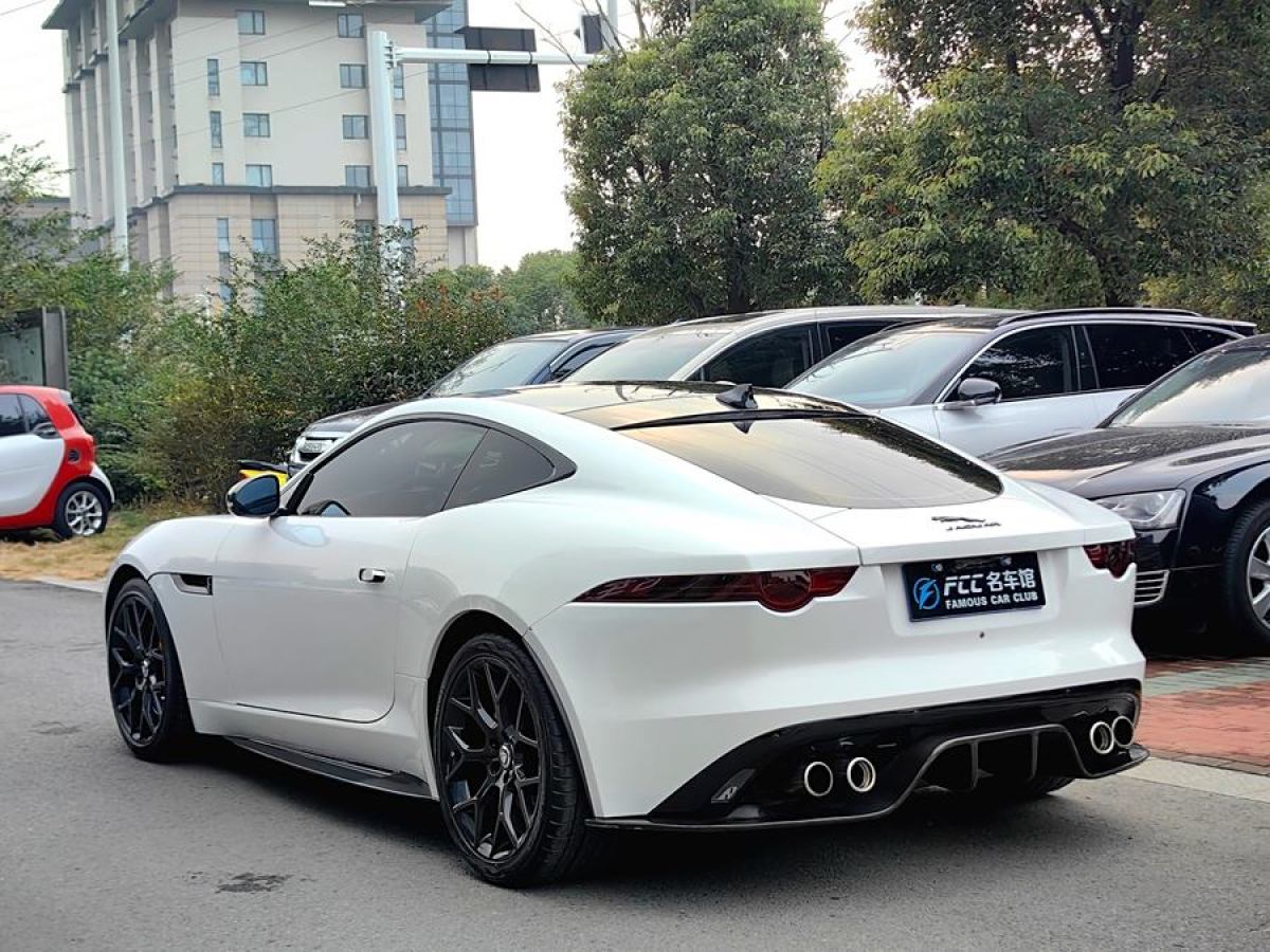 捷豹 F-TYPE  2016款 3.0T 硬頂版圖片