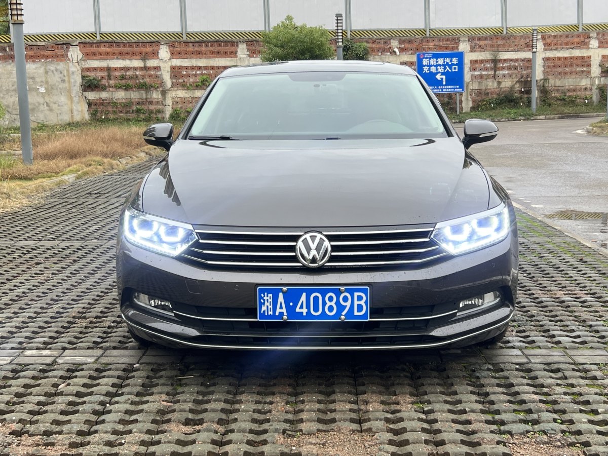 大眾 邁騰  2018款 280TSI DSG 領(lǐng)先型圖片