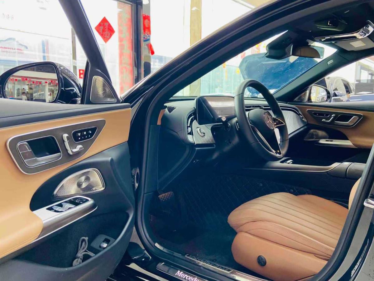 奔馳 奔馳E級  2024款 E 300 L 時尚運動型圖片