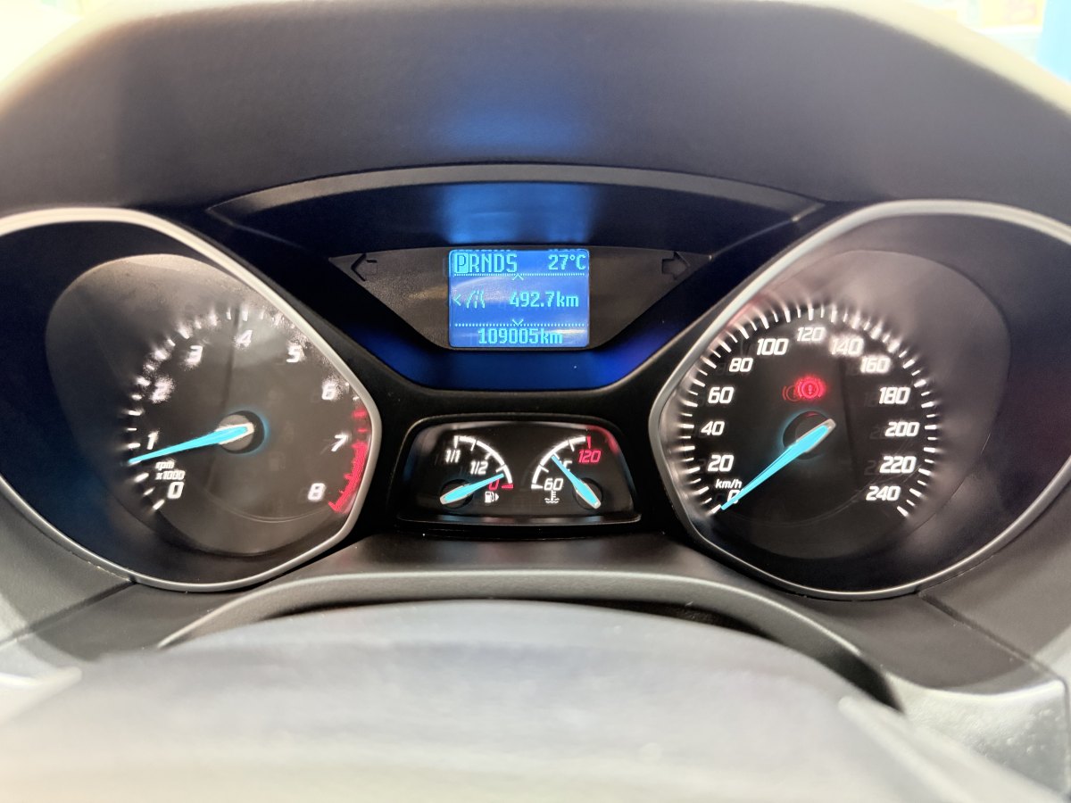 福特 ?？怂? 2012款 兩廂 1.6L 自動(dòng)風(fēng)尚型圖片