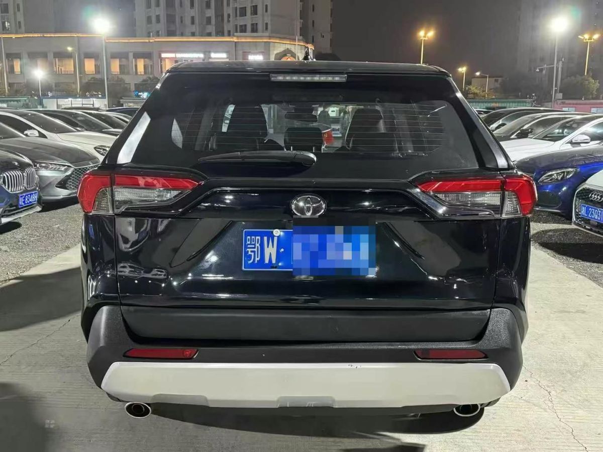 豐田 RAV4榮放  2022款 2.0L CVT兩驅(qū)尊貴版圖片