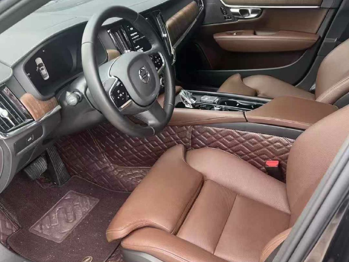 沃爾沃 S90  2024款 B5 智遠(yuǎn)豪華版圖片