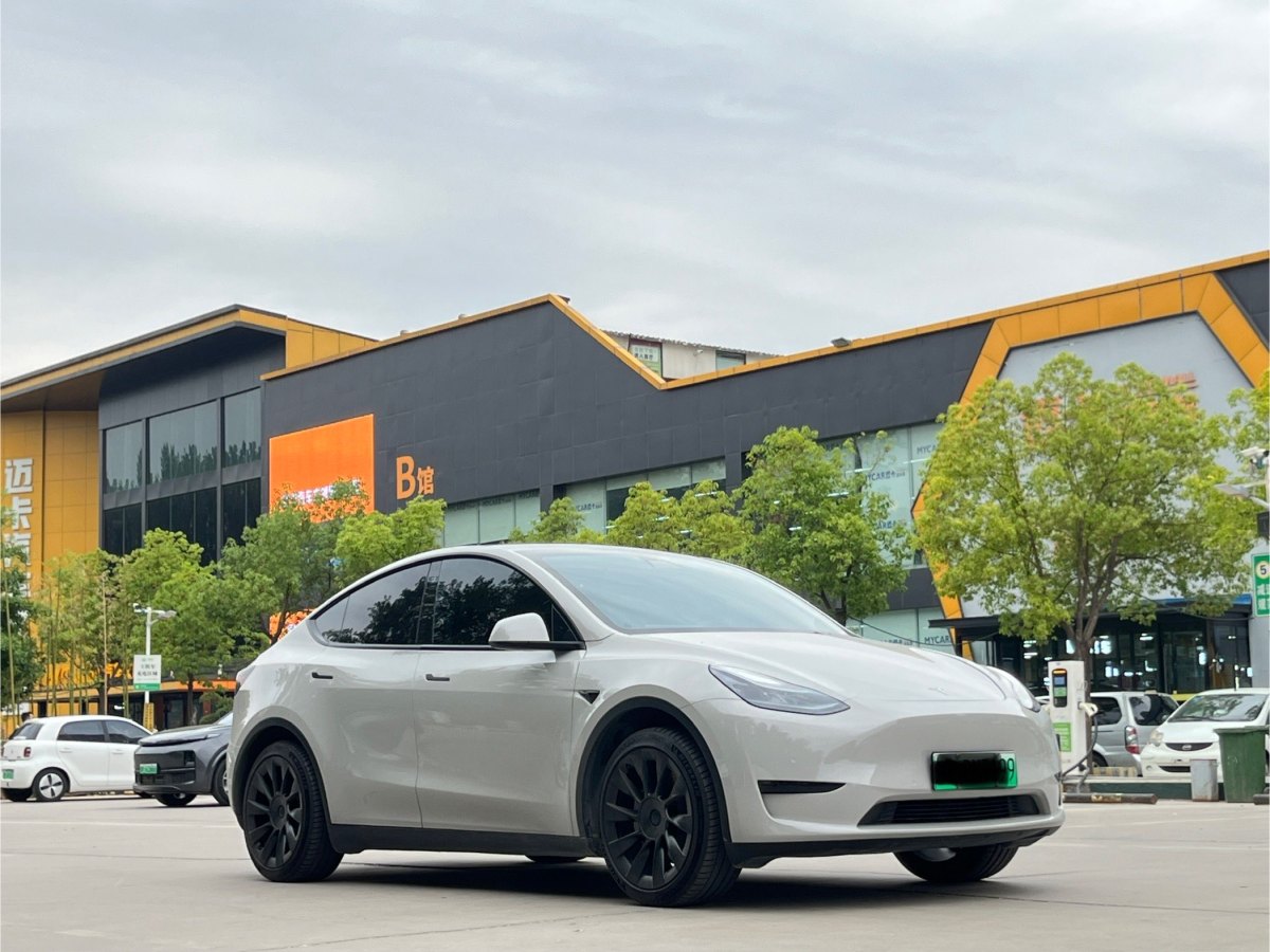 特斯拉 Model Y  2022款 改款 后輪驅(qū)動(dòng)版圖片