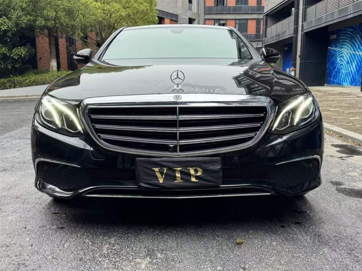 奔馳 奔馳E級(jí)  2020款 改款 E 300 L 時(shí)尚型圖片