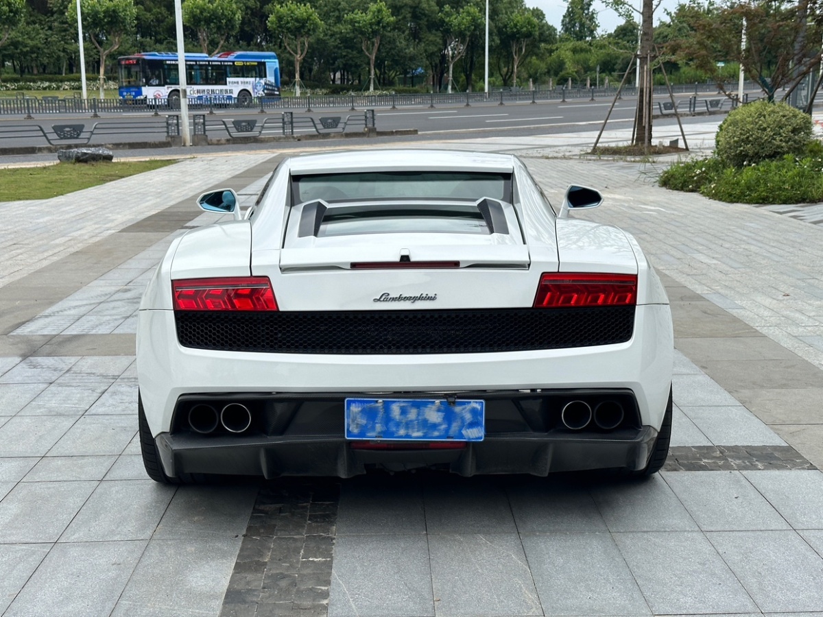 蘭博基尼 Gallardo  2010款 LP 550-2 標(biāo)準(zhǔn)版圖片