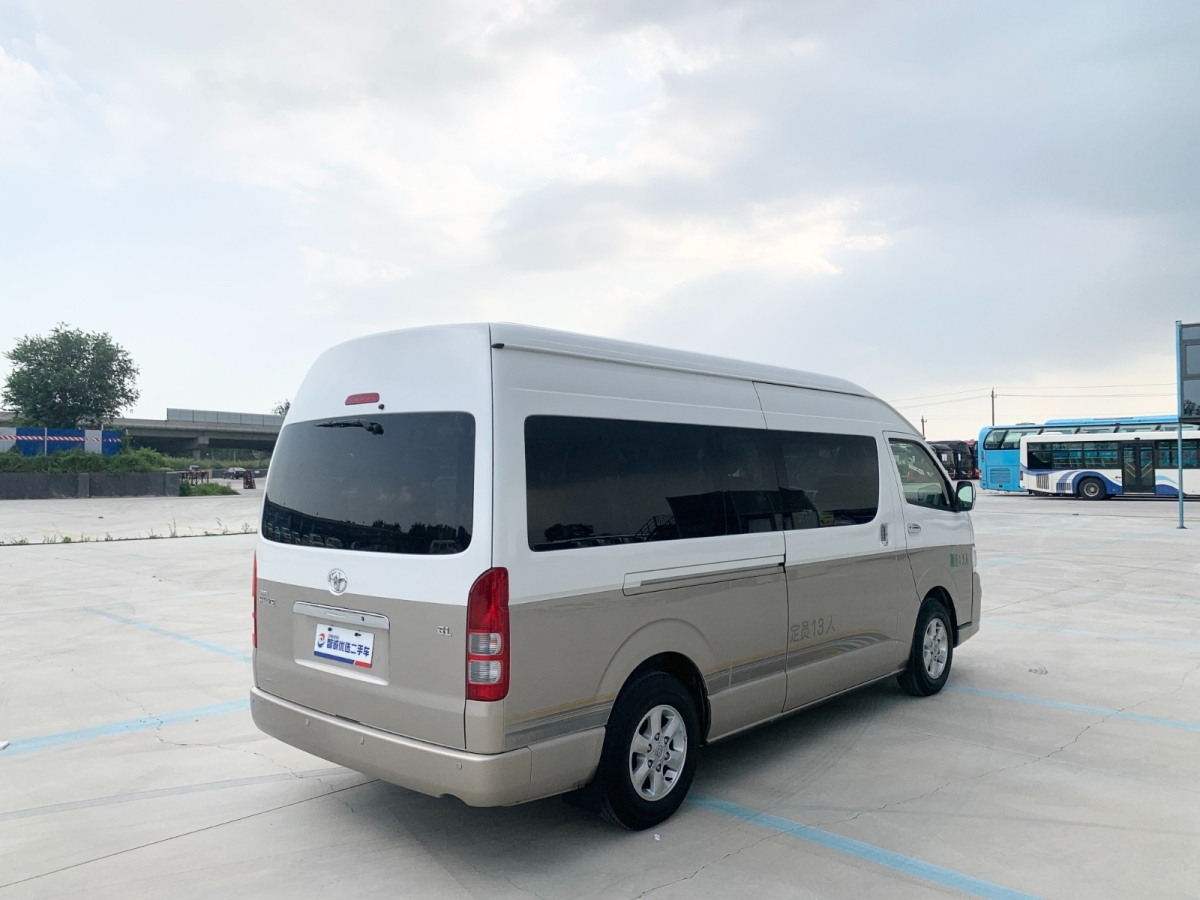 豐田 HIACE  2011款 2.7L自動標準版13座圖片