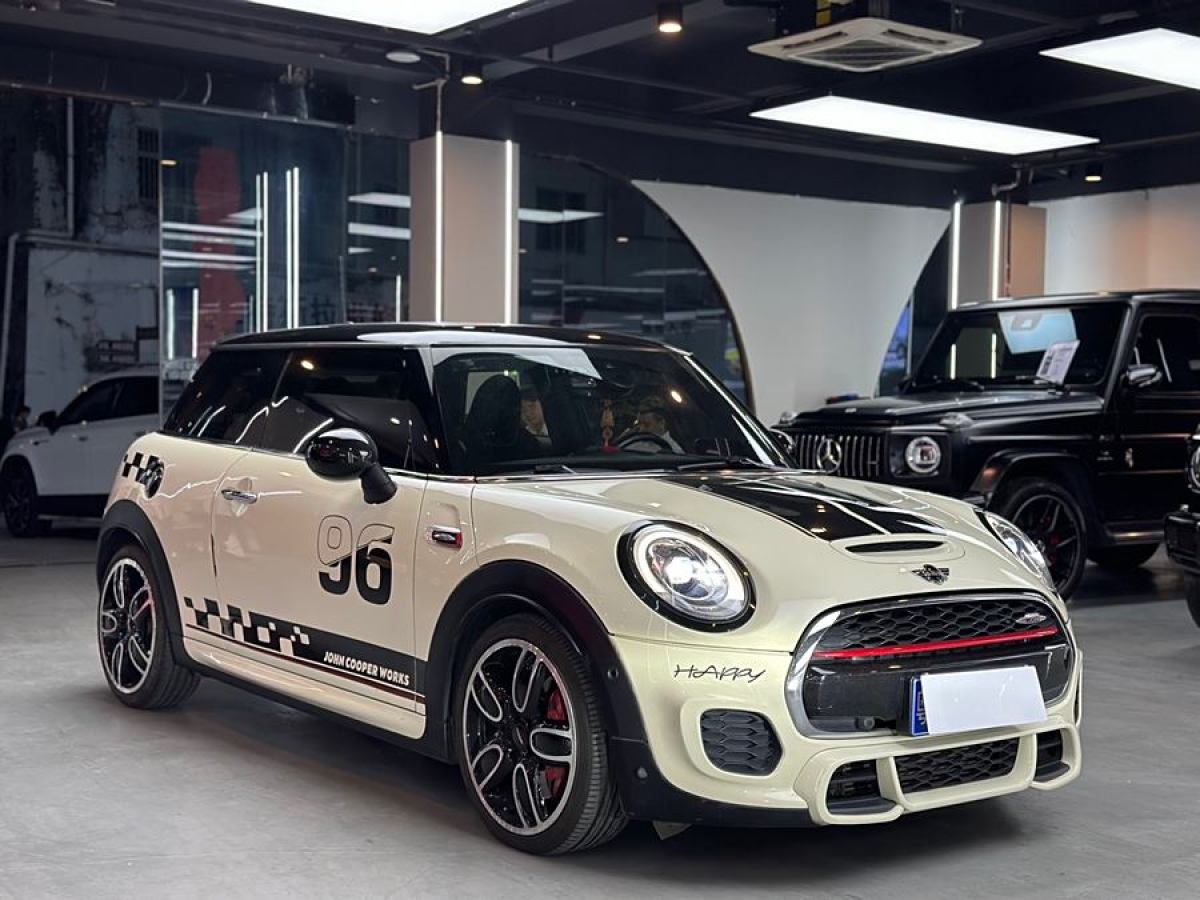 2017年11月MINI JCW  2015款 2.0T JOHN COOPER WORKS